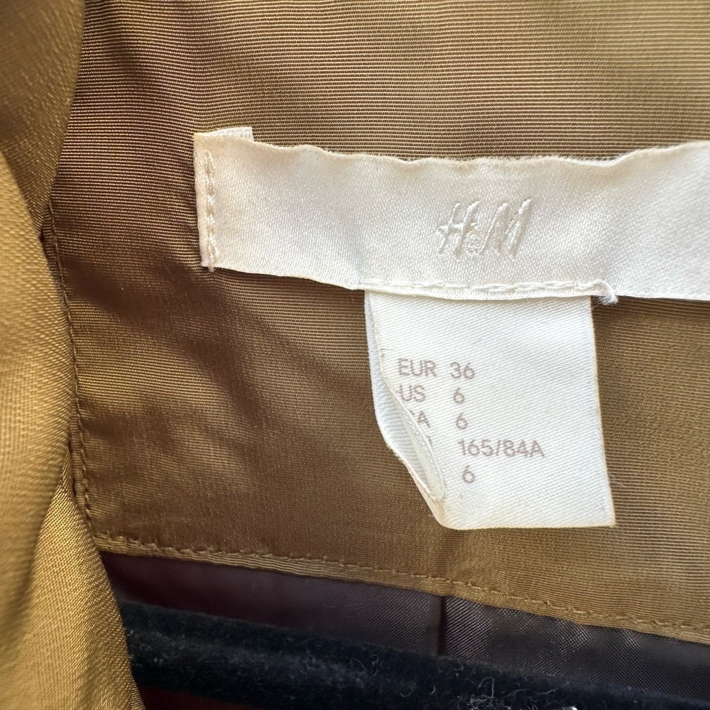 H and H Quilted Greenish Brown Jacket - Picture 9 of 10